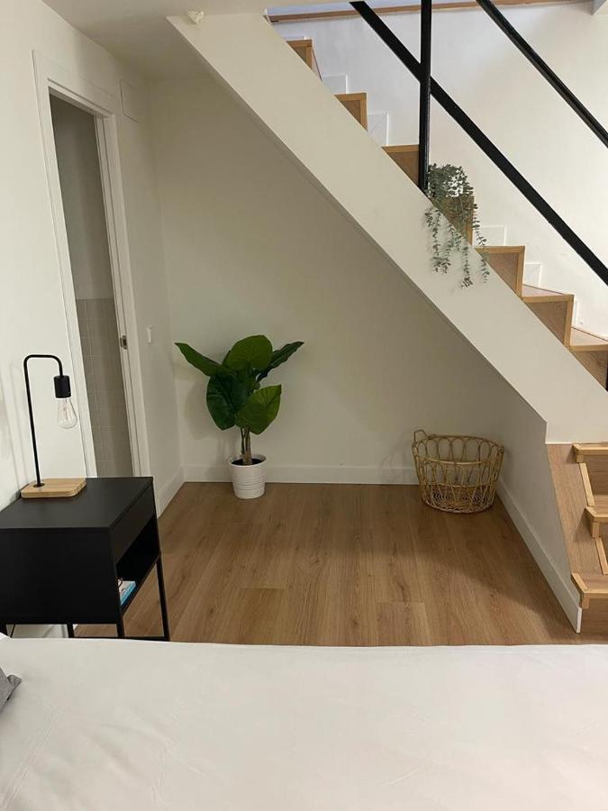マドリードModern Apt & Cool Interior Design En El Retiroアパートメント エクステリア 写真